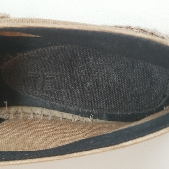 CHANEL Canvas Linen Beige/Navy CC Logo Espadrille, Size 40 run small 7 / 7.5 US - Picture 4 of 9